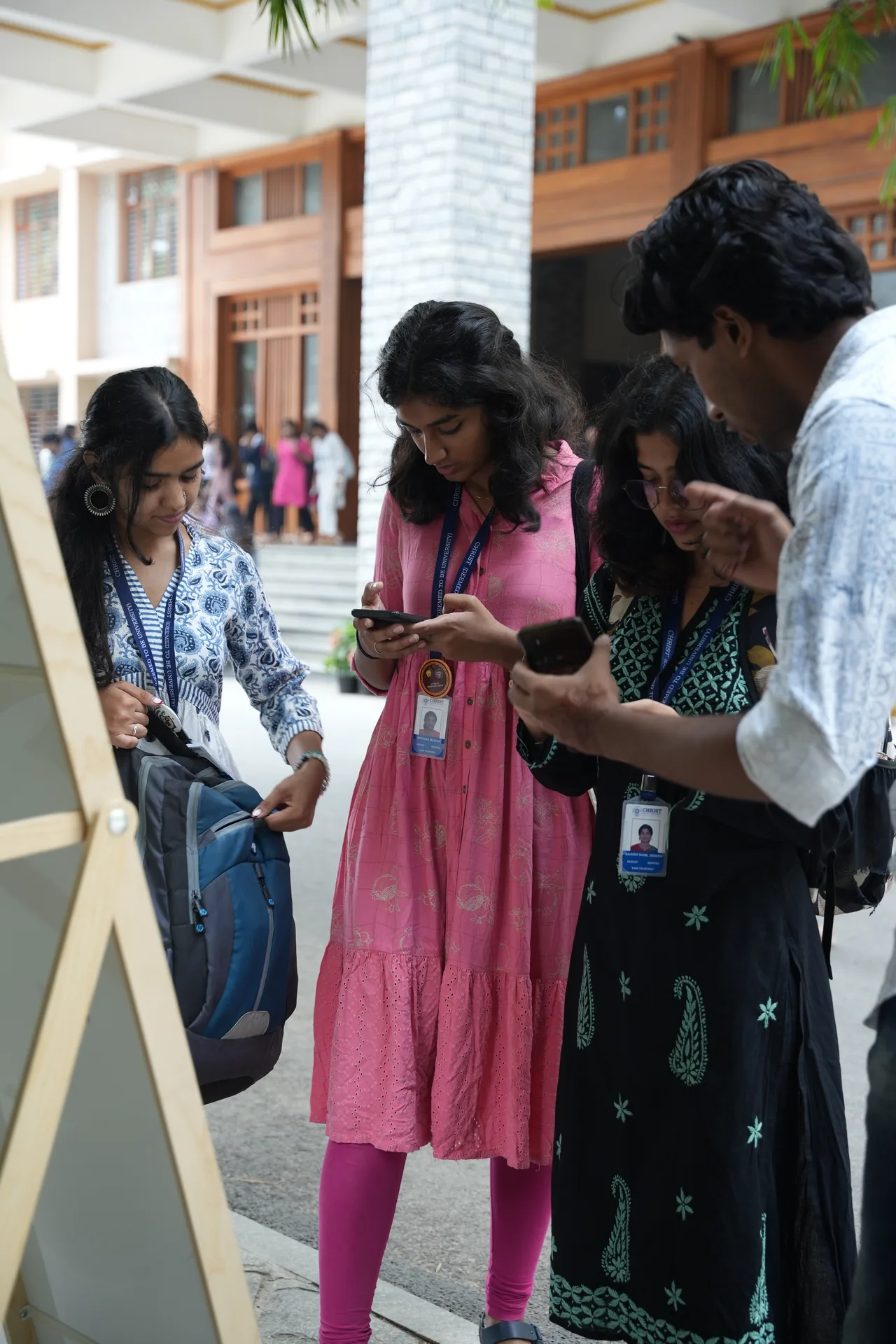 Mirror installation interaction during the campaign